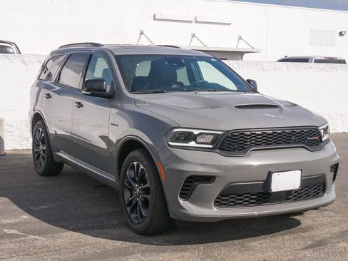 Used 2024 Dodge Durango R/T RWD image 3