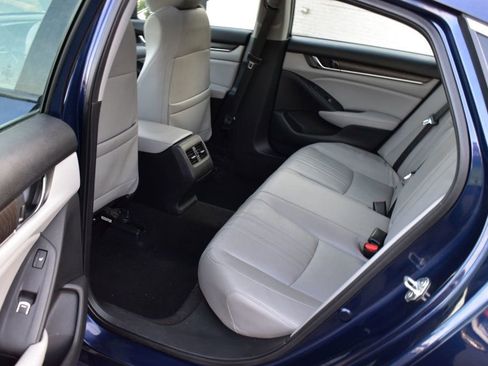 Used 2018 Honda Accord Touring image 22