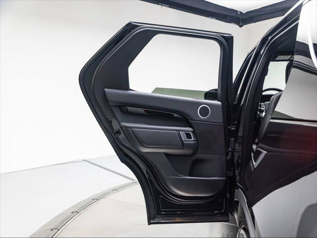 New 2026 Land Rover Discovery S AWD/4WD image 25