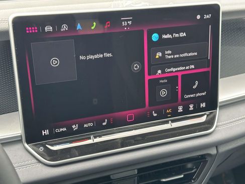 New 2025 Volkswagen Tiguan SE FWD image 19