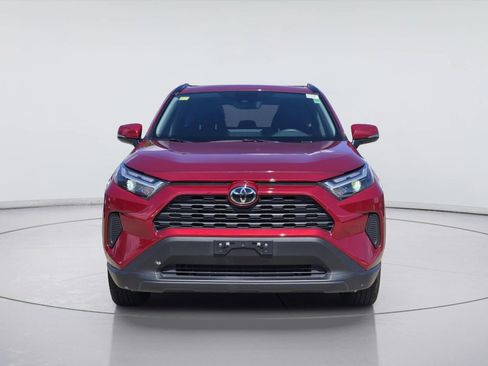Used 2025 Toyota RAV4 XLE w/ Convenience Package FWD image 2