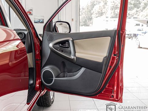 Used 2012 Toyota RAV4 Limited w/ Premium Plus Value Pkg FWD image 38