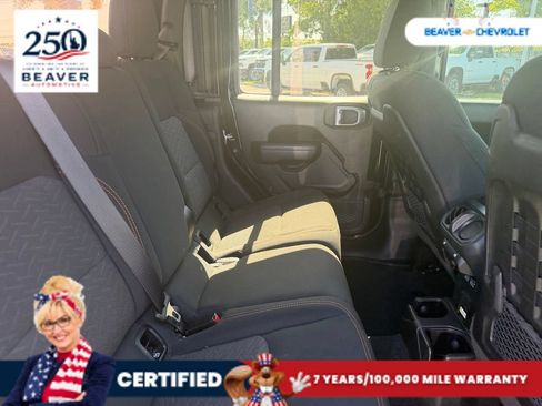 Used 2022 Jeep Gladiator Mojave w/ LED Lighting Group AWD/4WD image 10