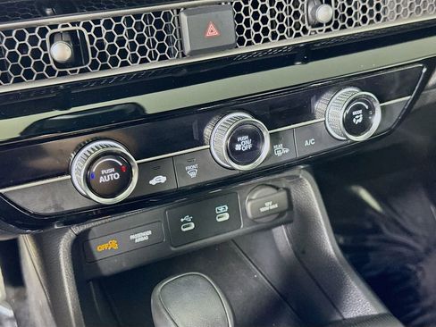 Used 2025 Honda Civic Sport image 26