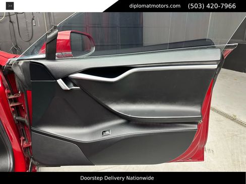 Used 2014 Tesla Model S P85 image 25
