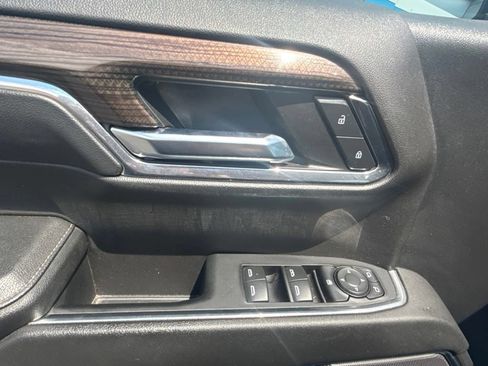 Used 2023 Chevrolet Silverado 1500 LT AWD/4WD image 17