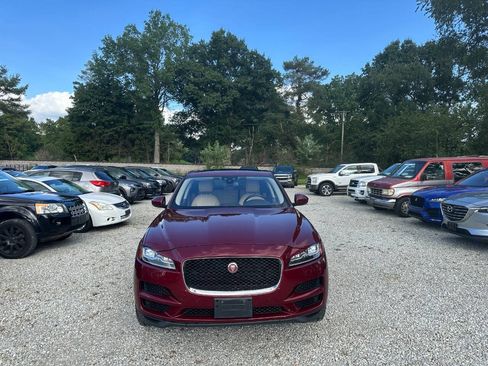 Used 2017 Jaguar F-PACE Prestige AWD/4WD image 2
