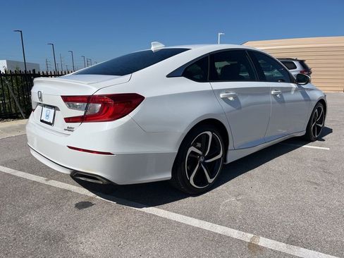 Used 2019 Honda Accord Sport image 4