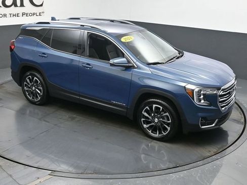 Used 2024 GMC Terrain SLT w/ Infotainment Package II image 47