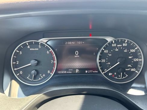 Used 2023 Nissan Rogue SL AWD/4WD image 21