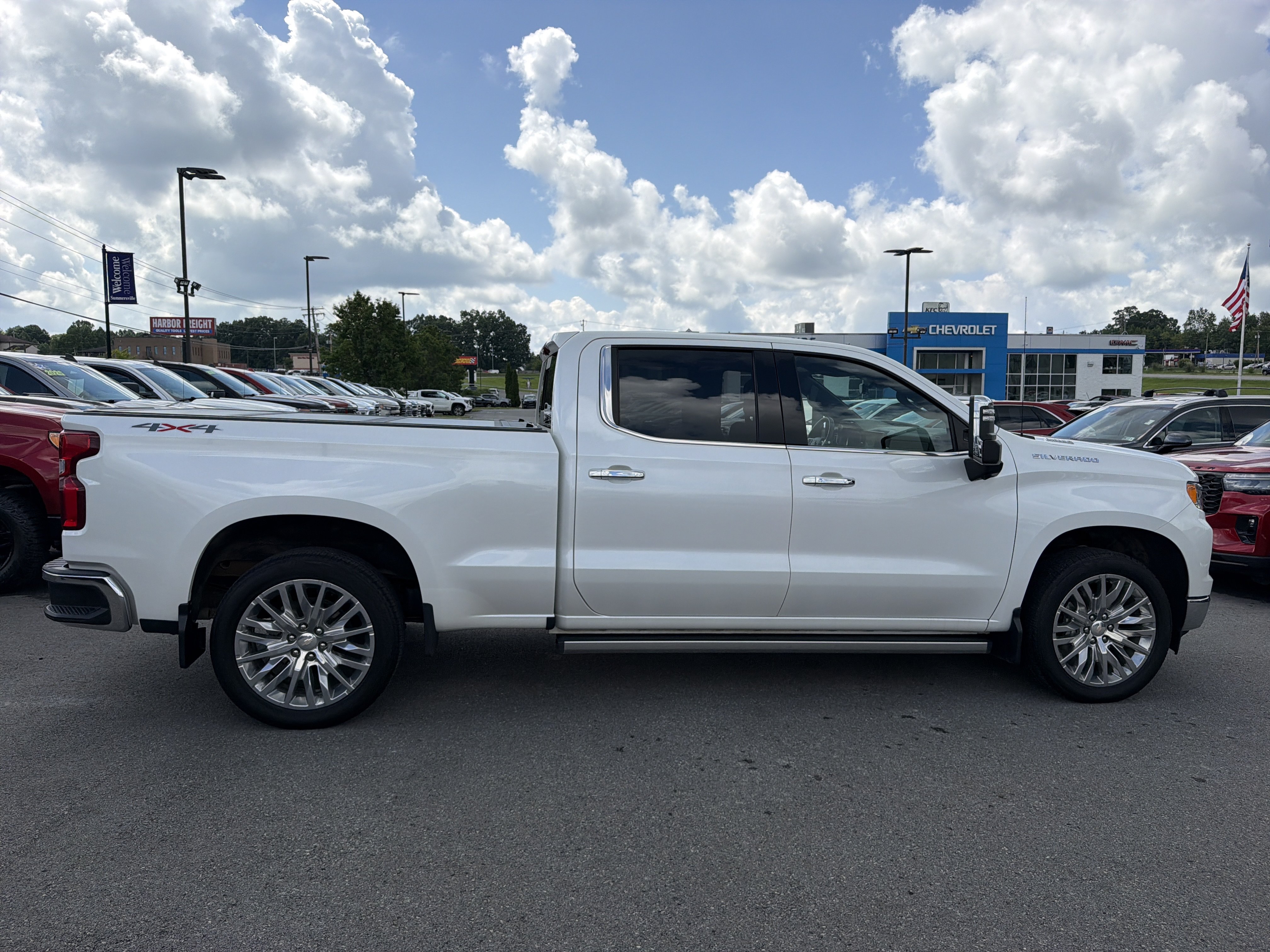 Certified 2024 Chevrolet Silverado 1500 LTZ w/ Technology Package AWD/4WD image 5