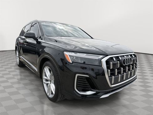 Certified 2025 Audi Q7 3.0T Premium Plus AWD/4WD image 7