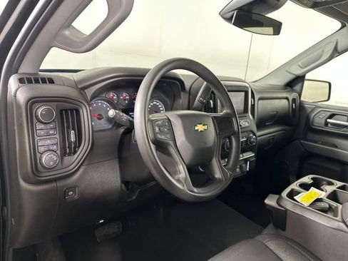 Used 2023 Chevrolet Silverado 1500 Custom image 13