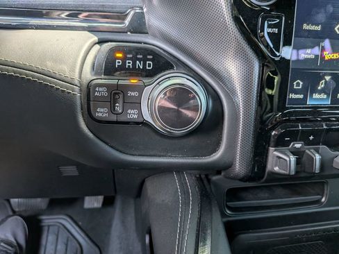 Used 2022 RAM 1500 Limited AWD/4WD image 21