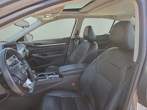 Used 2023 Nissan Altima 2.5 SL image 11