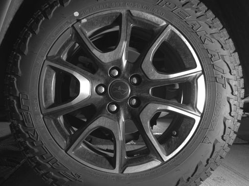 Used 2025 Jeep Compass Trailhawk AWD/4WD image 14