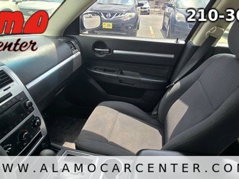 Used 2010 Dodge Charger SE image 34