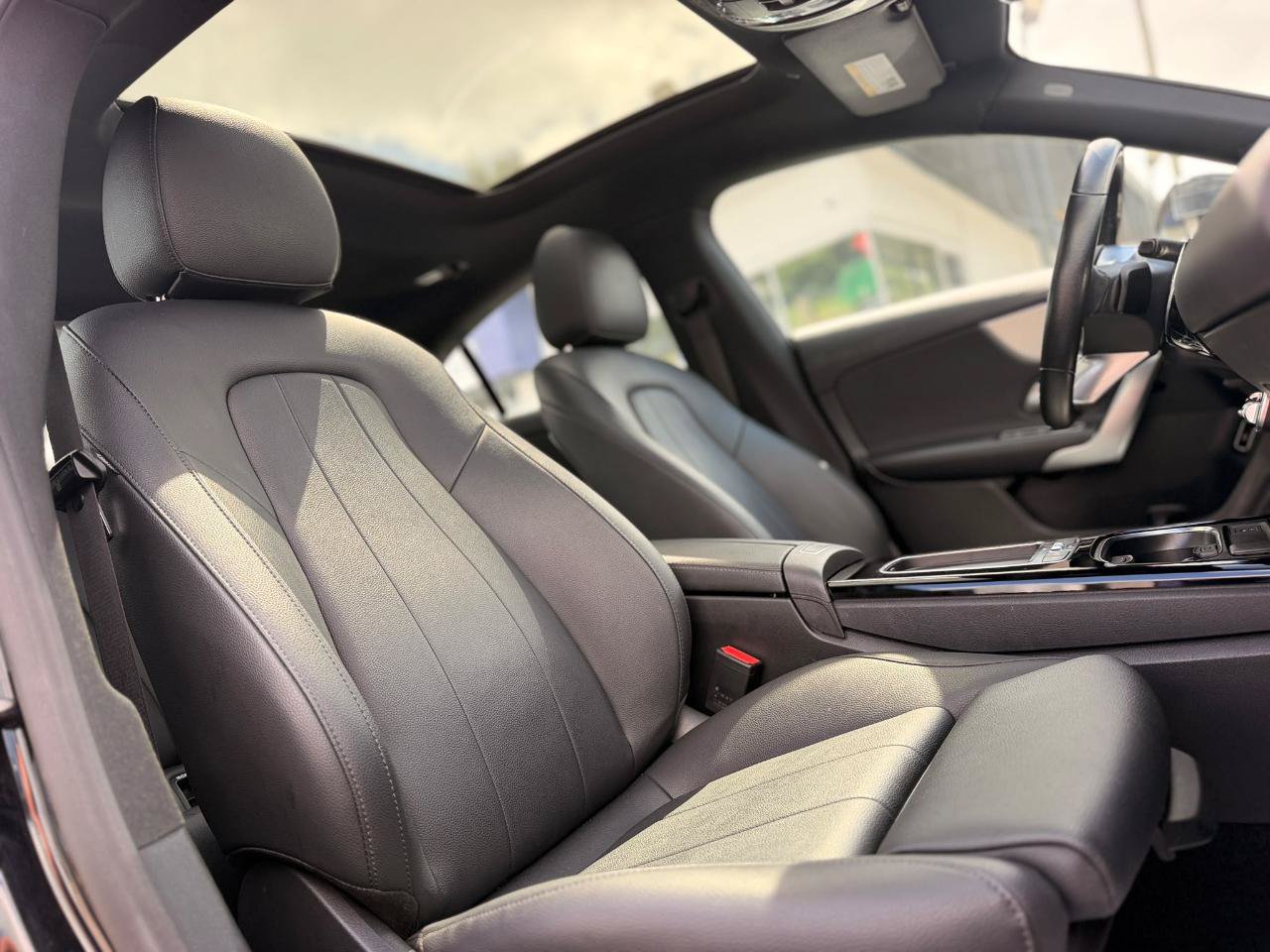 Used 2025 Mercedes-Benz CLA 250 image 14