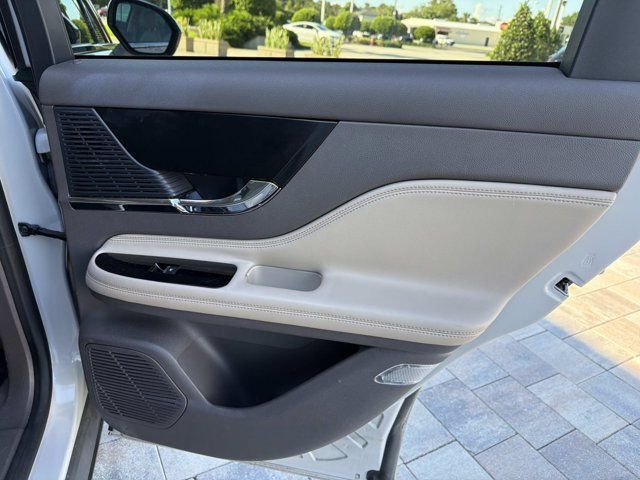 Used 2020 Lincoln Corsair FWD image 22