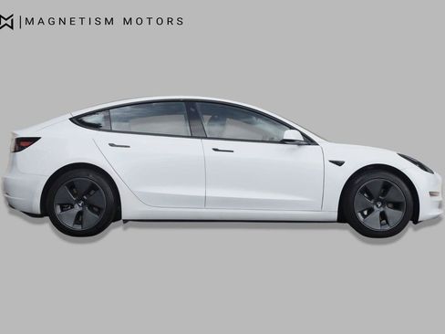 Used 2023 Tesla Model 3 Standard Range RWD image 3