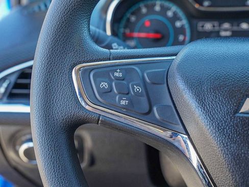 Used 2017 Chevrolet Cruze LT w/ Convenience Package image 13