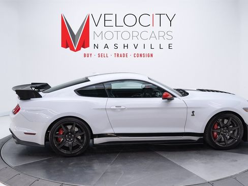 Used 2022 Ford Mustang Shelby GT500 w/ Carbon Fiber Track Pack image 13