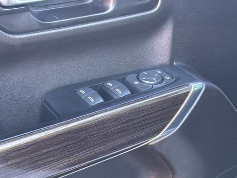 Used 2021 Chevrolet Silverado 1500 LT image 22