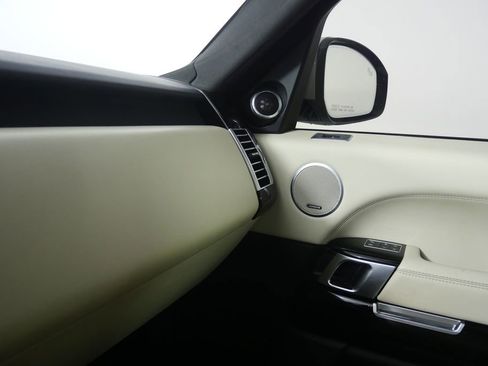 Used 2016 Land Rover Range Rover Supercharged image 23