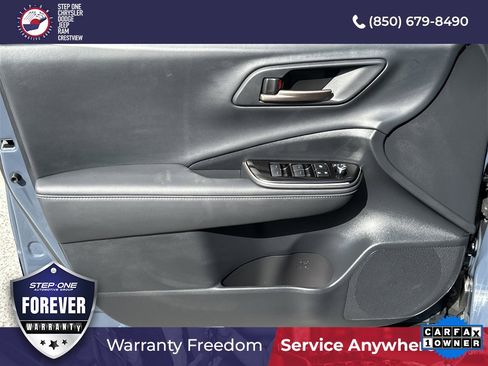 Used 2025 Toyota Crown XLE image 17