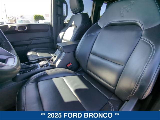 Used 2025 Ford Bronco Outer Banks AWD/4WD image 20