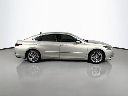 Certified 2021 Lexus ES 350 Ultra Luxury w/ Accessory Package 2
