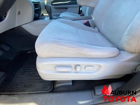 Used 2019 Honda Pilot EX image 34