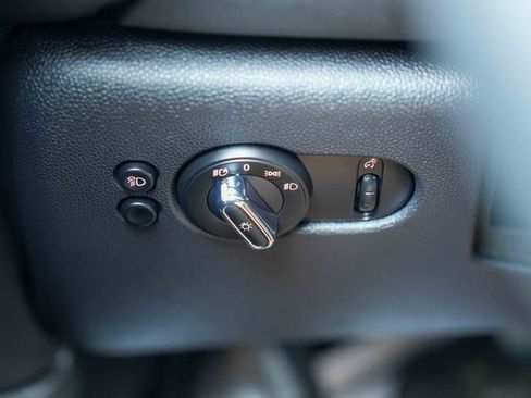 Used 2022 MINI Cooper S image 23