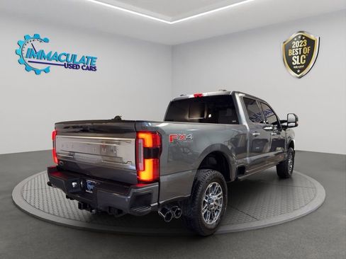 Used 2025 Ford F250 Platinum w/ Platinum Plus Package AWD/4WD image 4