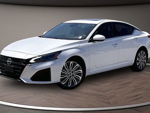 Used 2023 Nissan Altima 2.5 SL AWD/4WD image 1
