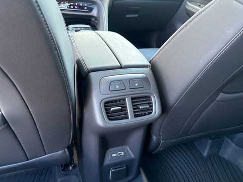 Certified 2021 Buick Envision Avenir image 47