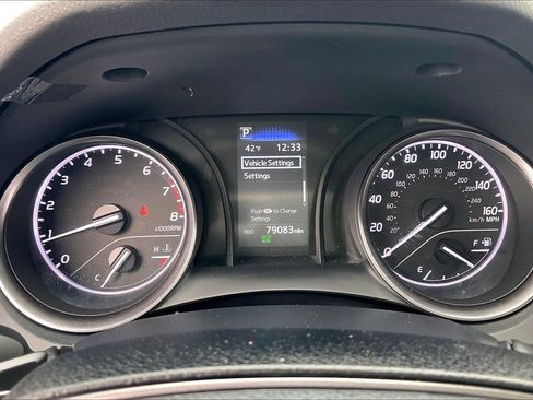 Used 2023 Toyota Camry SE image 25
