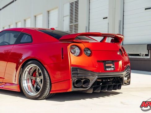 Used 2009 Nissan GT-R Premium AWD/4WD image 50