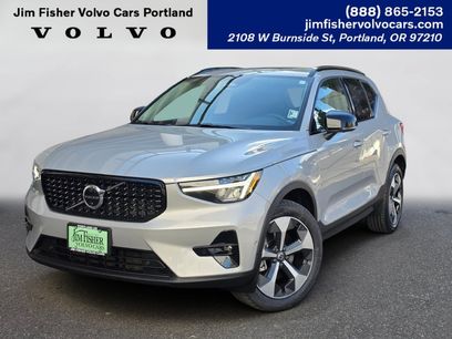 Used 2023 Volvo XC40 B5 Plus w/ Protection Package Premier