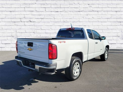 Used 2017 Chevrolet Colorado W/T w/ WT Convenience Package image 2