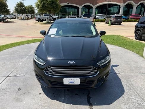 Used 2016 Ford Fusion S w/ Equipment Group 101A FWD image 2