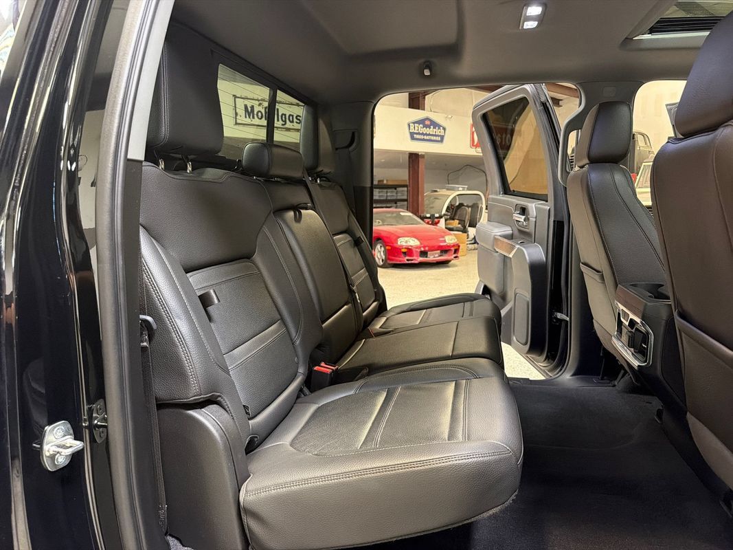 Used 2020 GMC Sierra 3500 Denali w/ Denali Ultimate Package AWD/4WD image 42