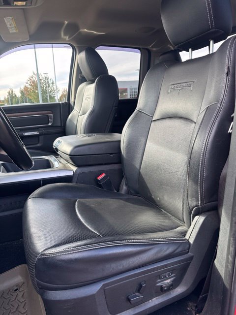 Used 2016 RAM 1500 Laramie AWD/4WD image 11