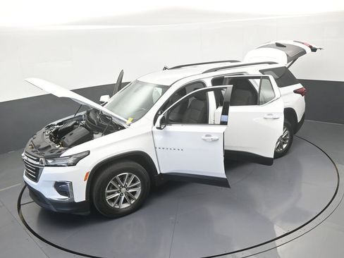 Used 2023 Chevrolet Traverse LT image 63