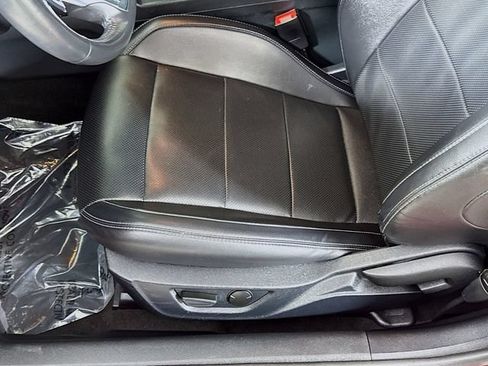 Used 2022 Ford Mustang Premium RWD image 18