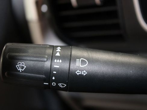 Used 2023 Ford F150 XLT image 43