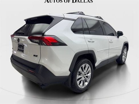 Used 2024 Toyota RAV4 XLE Premium image 6