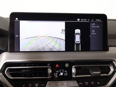 Used 2025 BMW X4 xDrive30i image 6