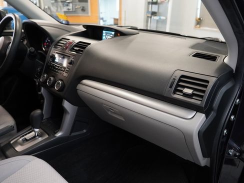 Used 2015 Subaru Forester 2.5i Premium image 31