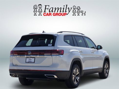New 2026 Volkswagen Atlas SE image 4